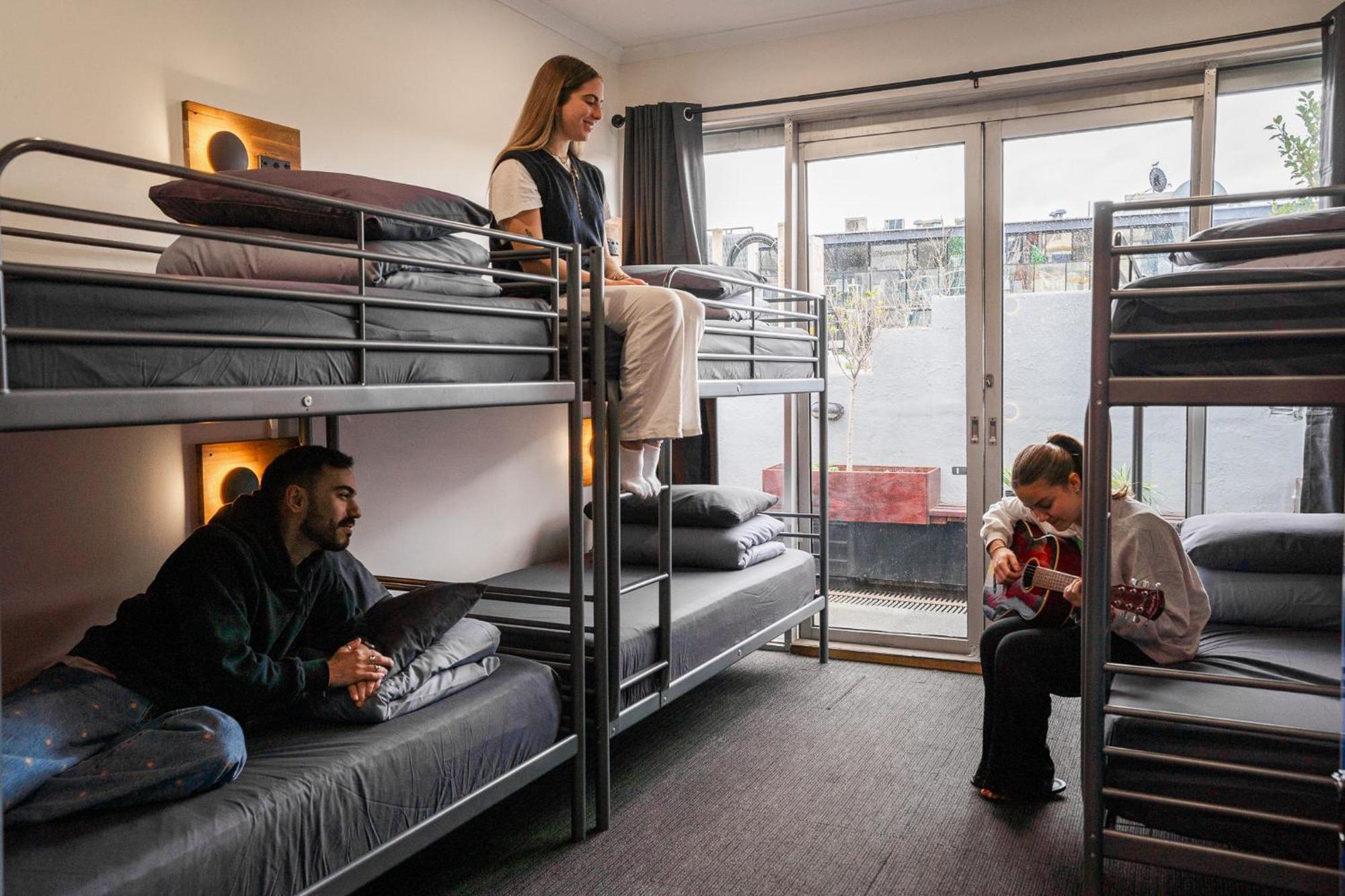 Mad Monkey Melbourne Hostel ภายนอก รูปภาพ