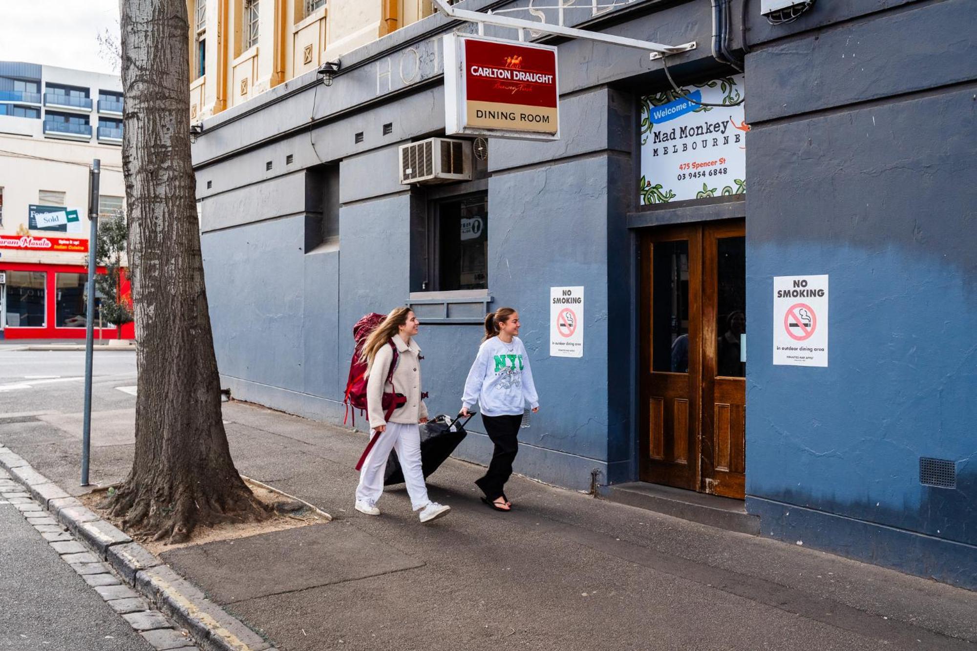 Mad Monkey Melbourne Hostel ภายนอก รูปภาพ
