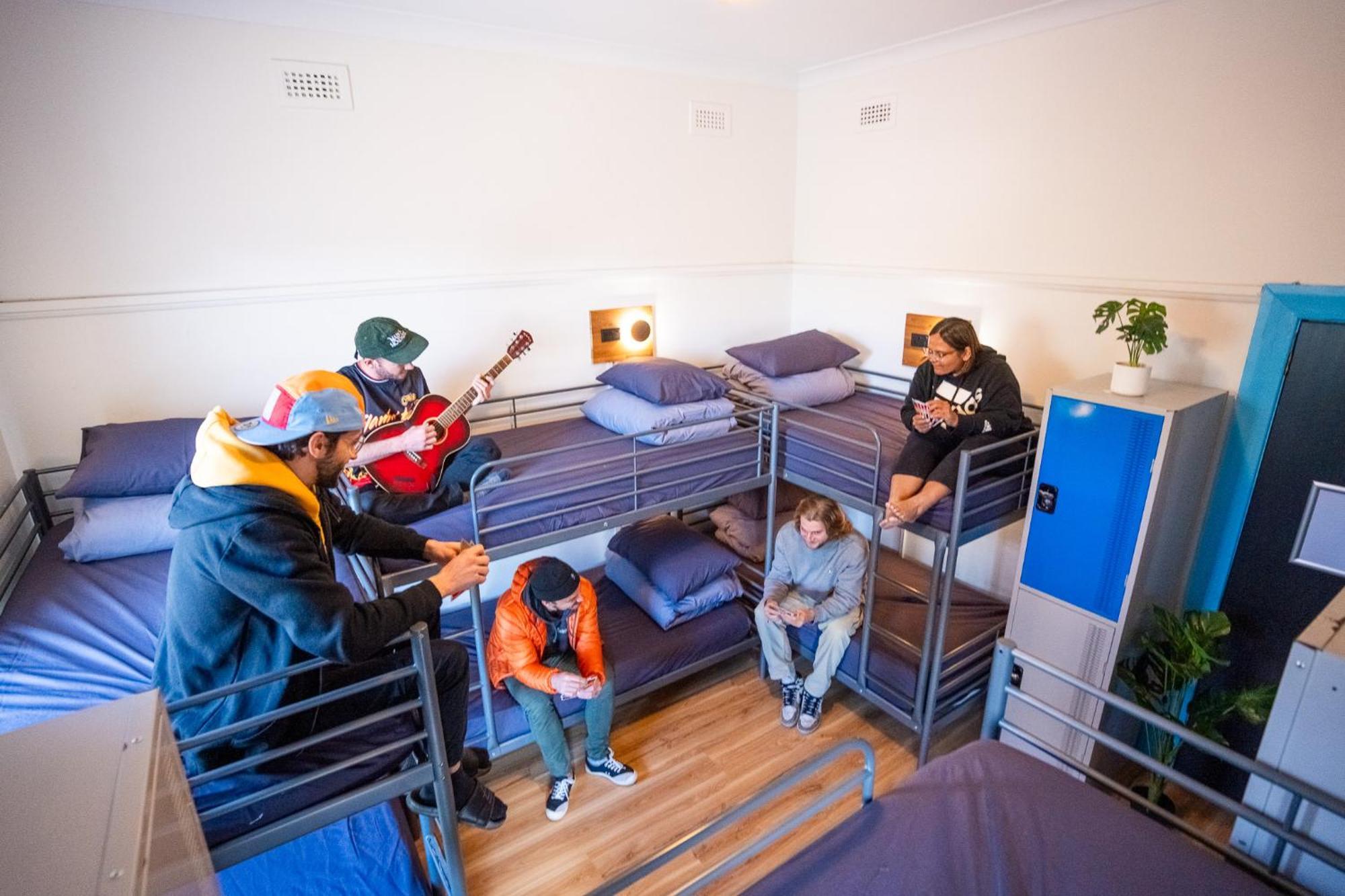 Mad Monkey Melbourne Hostel ภายนอก รูปภาพ