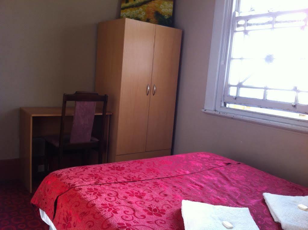 Mad Monkey Melbourne Hostel ภายนอก รูปภาพ