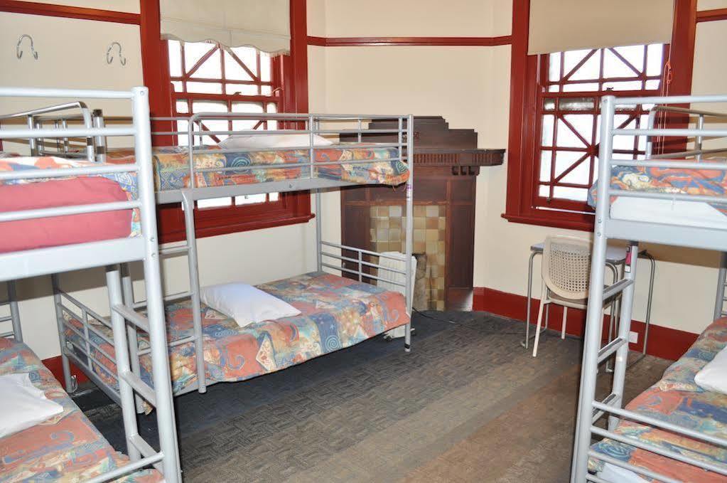 Mad Monkey Melbourne Hostel ภายนอก รูปภาพ